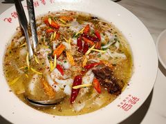 老坛酸菜鱼鲈鱼-新辣宴·湖南家常菜·商务聚餐(中粮创芯店)