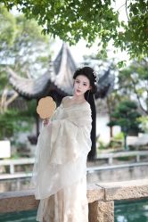 -一揽芳华汉服旗袍体验馆(拙政园店)