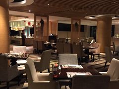 大堂-上海东方佘山翰悦阁酒店·Vie全日制餐厅