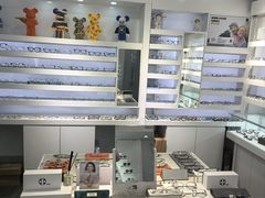 -浮光眼镜·蔡司视觉合作·数字验配中心(陆家嘴店)