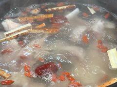 -濠轩阁特色生蚝火锅(水湾路店)