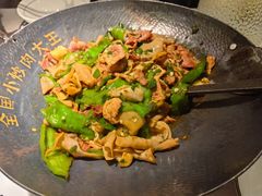 -费大厨辣椒炒肉(高铁吾悦广场店)