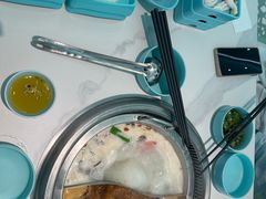 -季季红火锅(柳州城中万达二店)