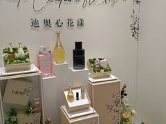 -Dior迪奥(上海世茂广场店)