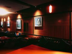 -斯普汇生蚝牛排馆(中骏世界城店)