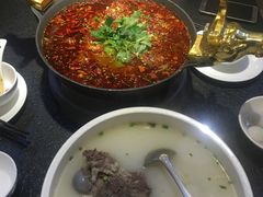 -万重锦·人文川菜馆(骡马市店)