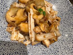 -海派悦庭·海胆烧麦·新融合菜(凯德广场店)