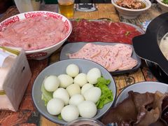 -重庆川渝肥妹火锅