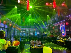 -喜鹊音乐酒馆(西街店)