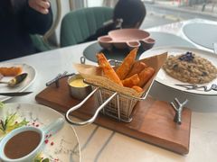 -ins森林童话餐厅coffee&bistro