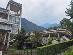-四川汶川特大地震漩口中学遗址