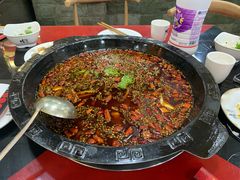 肥肠鱼-烧哥美蛙肥肠鱼火锅·十五年社区店