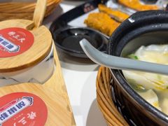 -馋三尺蟹粉小笼(人民广场店)