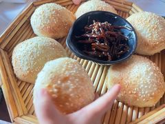 现烤烧饼-德彪酒馆围炉串串