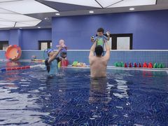 -龙格亲子游泳·水育早教运动中心(绿城店)