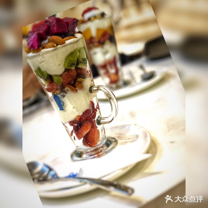 blueglass yogurt阿秋拉尕酸奶(东方广场店)图片 - 第1张