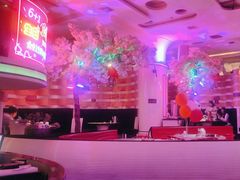 -巴特餐饮6加1音乐餐吧·新疆菜