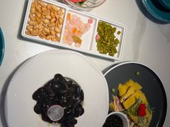 -荷塘秋月·本帮江浙菜(国权路店)