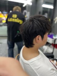 点击看大图 -藤野造型专业烫染接发