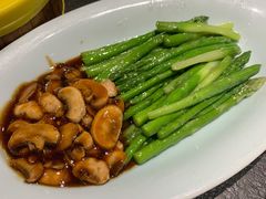 鲜口蘑烧芦笋-北平盛世·新京菜·北京烤鸭(劲松·双井店)