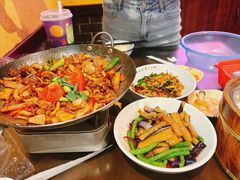 -富正毅三下锅·湘西韵味(天门山索道店)