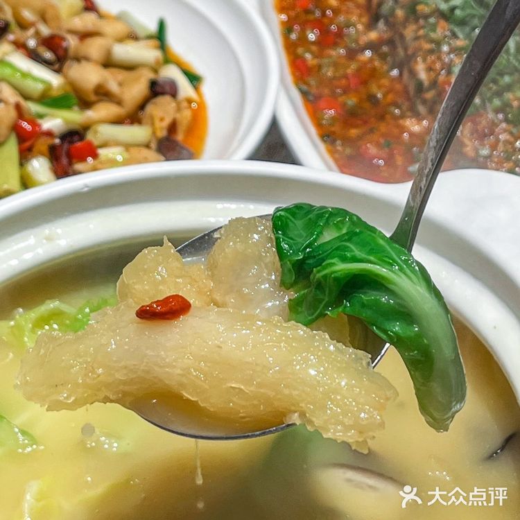 聚餐就来玉林这家老馆子！吃的巴巴适适