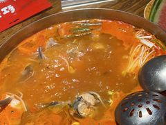 -亮欢寨酸汤鱼(沙冲路店)