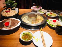 -佬土鹅肠火锅(解放路店)