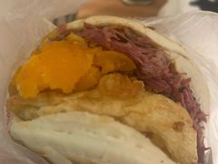 特色腊牛肉夹馍-老马家马蓉蛋菜夹馍·腊牛肉夹馍(回民街店)