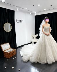 -予白婚纱礼服馆