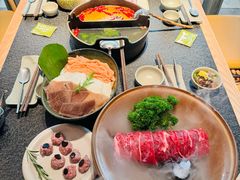 -三出山火锅(南京万象天地店)