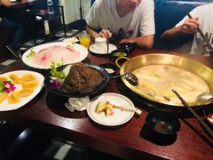 -重庆爽翻天老火锅(临平万达广场店)