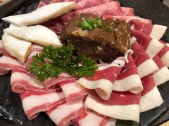 草家特色肉拼-草家酱蟹炭火烤肉店(珲春南路一店)