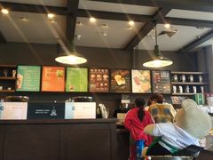 -星巴克臻选(盐城金鹰聚龙湖店)