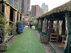 -冰冰龙虾·江湖菜·花园江景餐厅