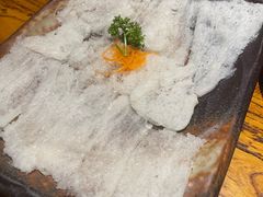 -老牌坊云南鱼豆花火锅(爱建店)