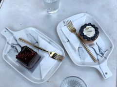 -UNI UNI(环亚凯瑟琳店)