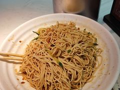 -肥肥虾庄·金牌油焖大虾(沙湖店)