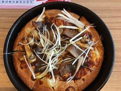 韩式慢煮牛舌双拼比萨-必胜客(北苑路店)