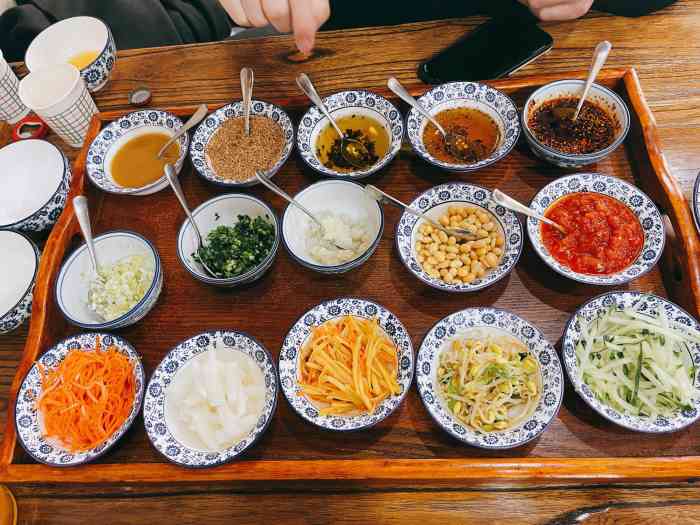 陕北雷记五谷杂粮抿节面馆-"「调料拼盘」「杂粮面」来到这种5星级