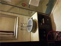 -屋顶顶城市·江景酒店-客房部