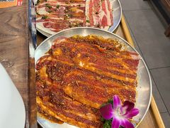 -明洞阿姨·韩式酱蟹烤肉·创意料理(方庄店)