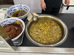-邢老三肉丸胡辣汤腊牛肉夹馍(华阴分店)