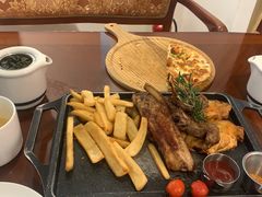 -灵意咖啡·西班牙美食(汕头金平万达广场店)