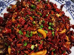 -黄桷树曹家私房菜(江与城店)