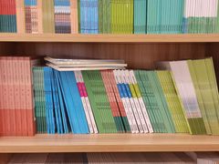 -新华传媒教材书店(中山南二路)
