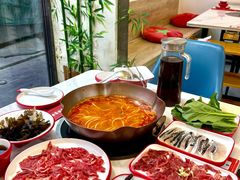 -毛辣果·贵州红酸汤牛肉火锅(西单店)