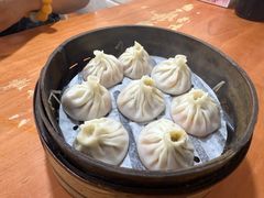 蟹粉蟹膏鲜肉双拼-莱莱小笼·乔艾