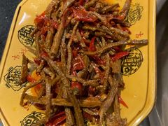 冷吃牛肉-盐井记·自贡美蛙鲜锅兔(中和店)