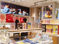 面包甜点陈列柜-好利来(亦庄国融店)